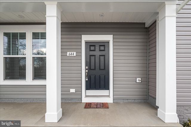 644 HEMSWORTH LN, Winchester, VA 22601