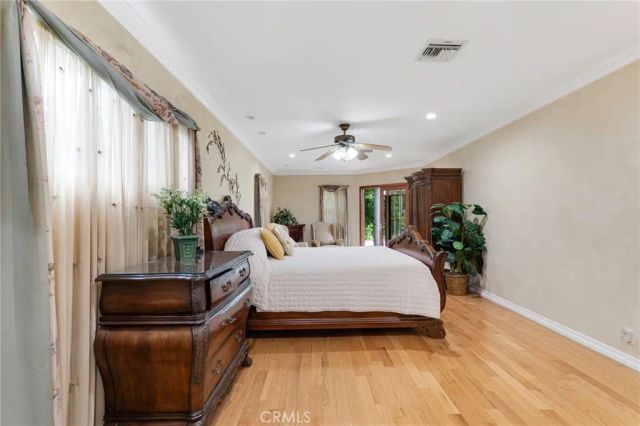 8836 Enfield Avenue, Sherwood Forest, CA 91325