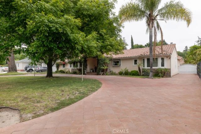 8836 Enfield Avenue, Sherwood Forest, CA 91325