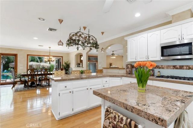 8836 Enfield Avenue, Sherwood Forest, CA 91325