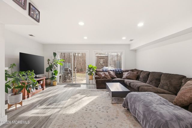 21 Chatham Court, Brick, NJ 08724