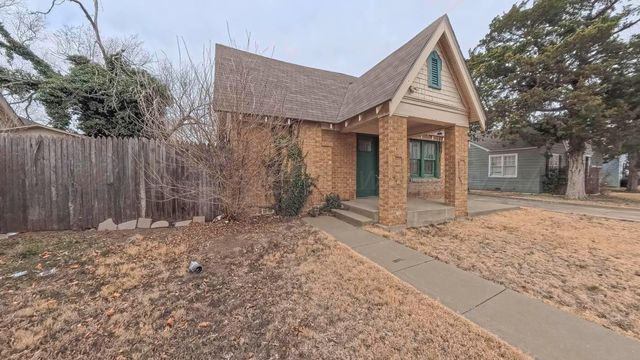 926 S CROCKETT Street, Amarillo, TX 79102