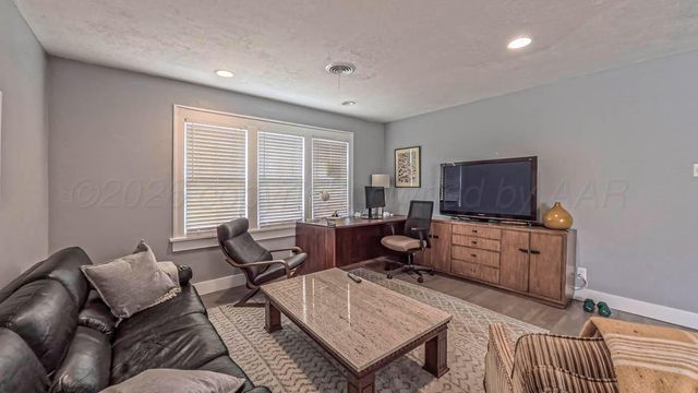 926 S CROCKETT Street, Amarillo, TX 79102