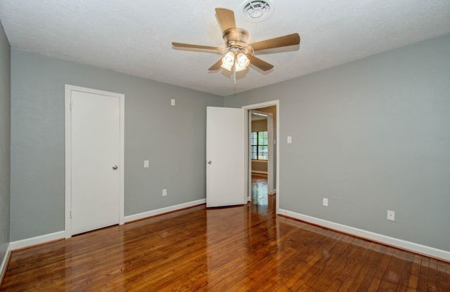 1921 Ojeman Road, Houston, TX 77055