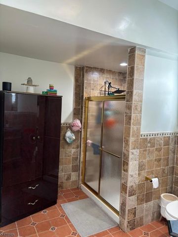 618 E 26Th St, Paterson City, NJ 07504