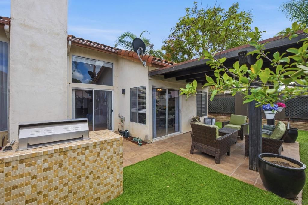 12568 Rideabout Ct, San Diego, CA 92129 — photo 2