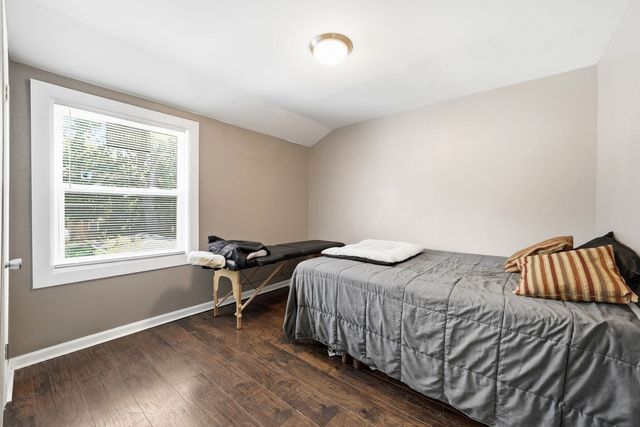9631 S Jeffery Avenue, Chicago, IL 60617