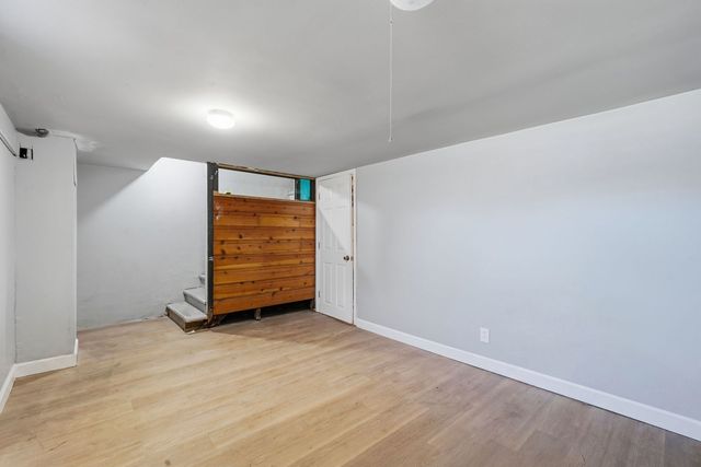 9631 S Jeffery Avenue, Chicago, IL 60617