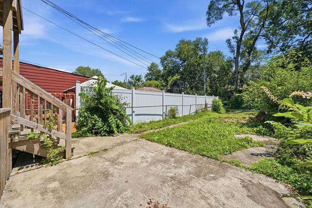 9631 S Jeffery Avenue, Chicago, IL 60617