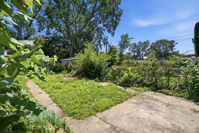 9631 S Jeffery Avenue, Chicago, IL 60617