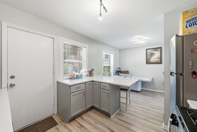 9631 S Jeffery Avenue, Chicago, IL 60617
