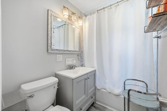 9631 S Jeffery Avenue, Chicago, IL 60617