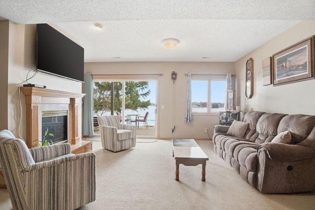 1138 Highpoint Court 33B, New Richmond, WI 54017