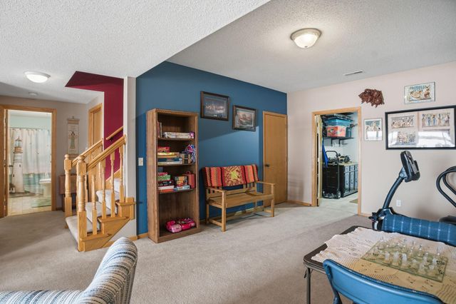 1138 Highpoint Court 33B, New Richmond, WI 54017