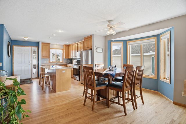 1138 Highpoint Court 33B, New Richmond, WI 54017