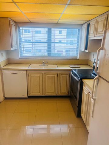 4046 NW 19th Street 203, Fort Lauderdale, FL 33313