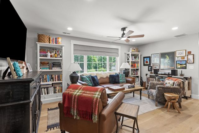 25 Gay Avenue, Hillsborough, NH 03244