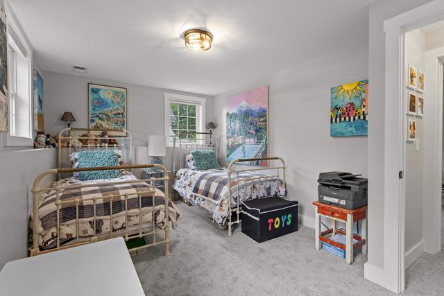 25 Gay Avenue, Hillsborough, NH 03244
