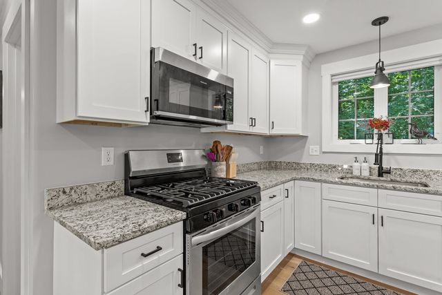 25 Gay Avenue, Hillsborough, NH 03244