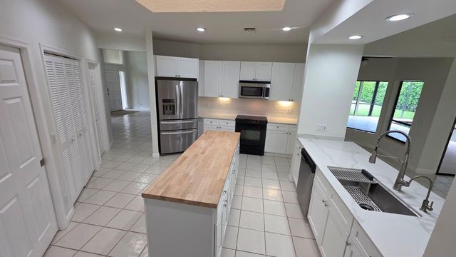 6118 CREEKSIDE Trail, Jupiter, FL 33458
