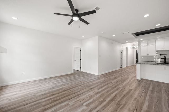 3005 Hanna Avenue, Fort Worth, TX 76106