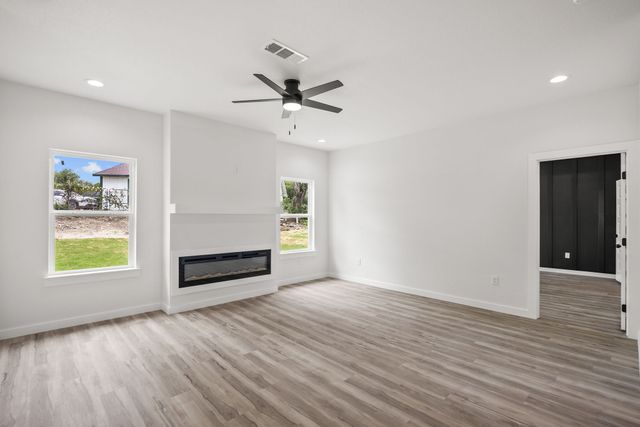 3005 Hanna Avenue, Fort Worth, TX 76106