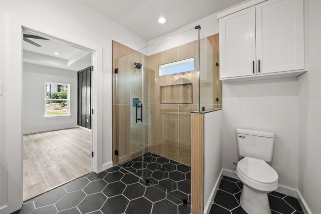 3005 Hanna Avenue, Fort Worth, TX 76106