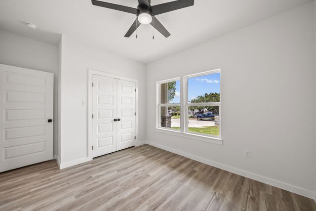 3005 Hanna Avenue, Fort Worth, TX 76106