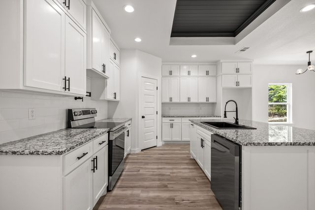 3005 Hanna Avenue, Fort Worth, TX 76106