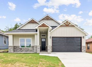 3005 Hanna Avenue, Fort Worth, TX 76106