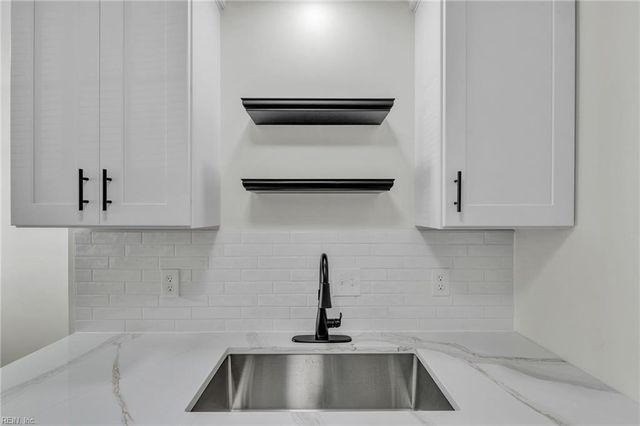 1916 Millpoint LN, Virginia Beach, VA 23456