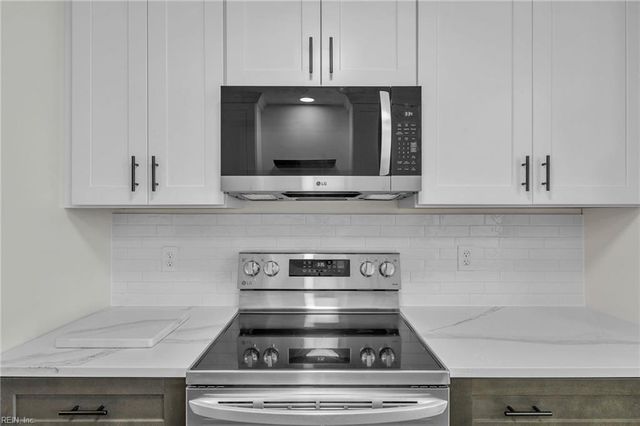 1916 Millpoint LN, Virginia Beach, VA 23456