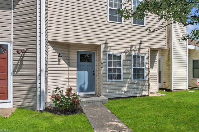 1916 Millpoint LN, Virginia Beach, VA 23456