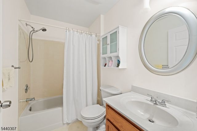 3309 Robinson Ct, Bridgewater Twp., NJ 08807