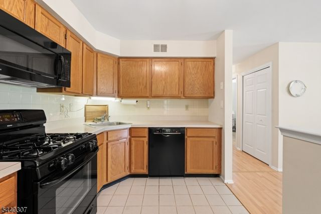 3309 Robinson Ct, Bridgewater Twp., NJ 08807