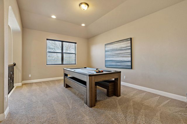 200 Lake Livingston DR, Georgetown, TX 78628