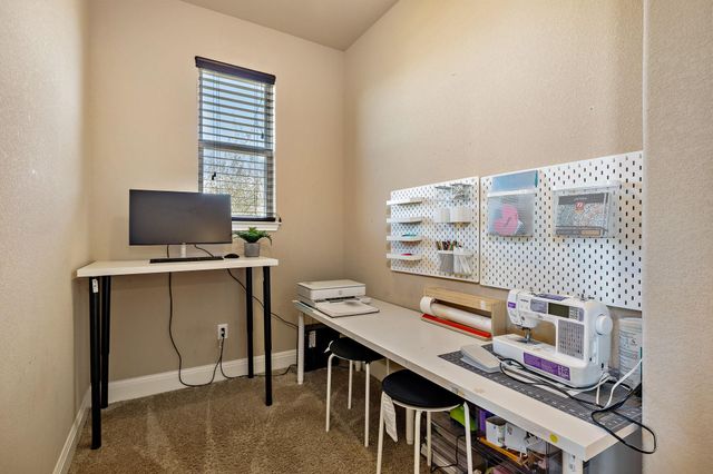 200 Lake Livingston DR, Georgetown, TX 78628