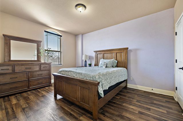 200 Lake Livingston DR, Georgetown, TX 78628