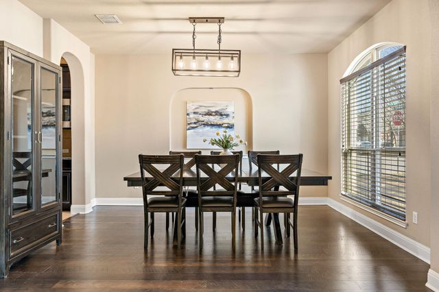 200 Lake Livingston DR, Georgetown, TX 78628