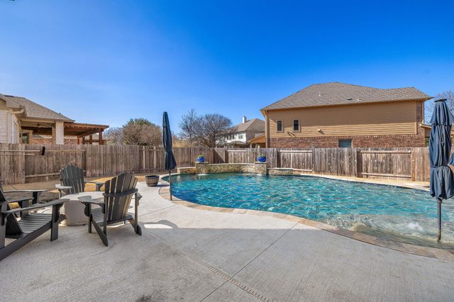 200 Lake Livingston DR, Georgetown, TX 78628