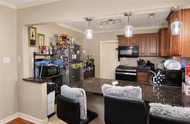 4941 Shawnee Drive, Kansas City, KS 66106