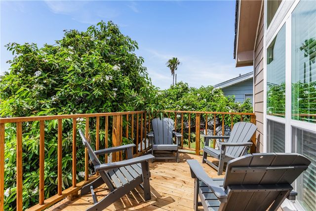 3222 Laguna Shores Road, Corpus Christi, TX 78418