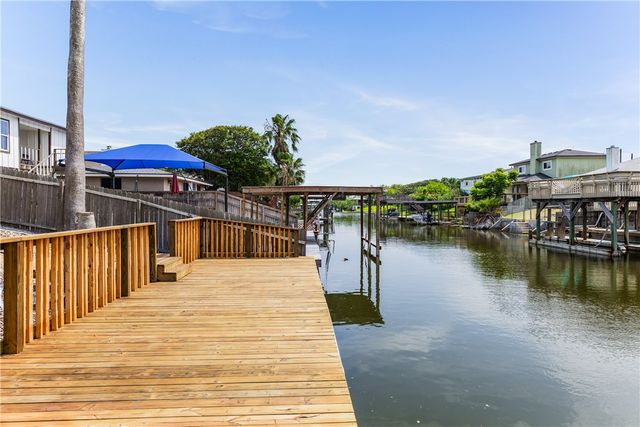 3222 Laguna Shores Road, Corpus Christi, TX 78418
