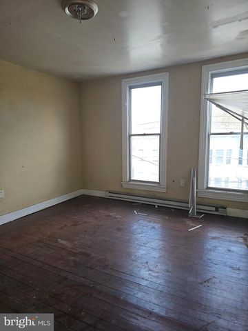 416-418 E MAHANOY AVE, Mahanoy City, PA 17948