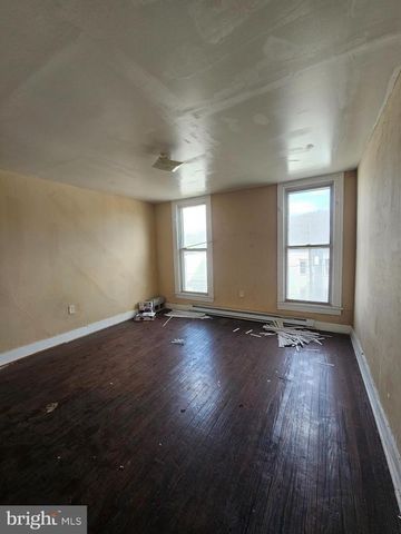 416-418 E MAHANOY AVE, Mahanoy City, PA 17948