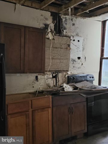 416-418 E MAHANOY AVE, Mahanoy City, PA 17948