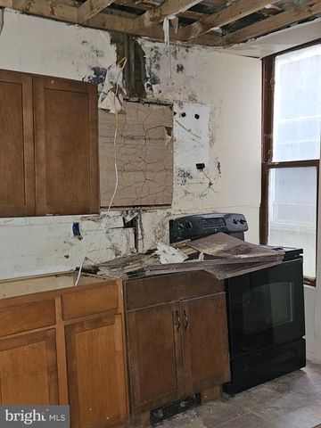 416-418 E MAHANOY AVE, Mahanoy City, PA 17948