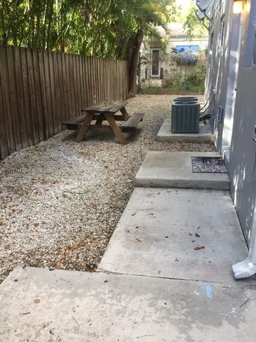 661 NE 61st St 3, Miami, FL 33137