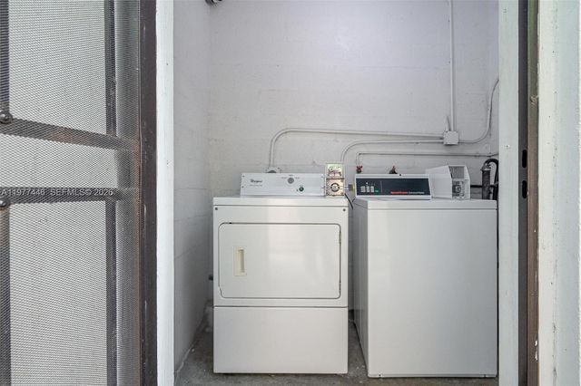 661 NE 61st St 3, Miami, FL 33137