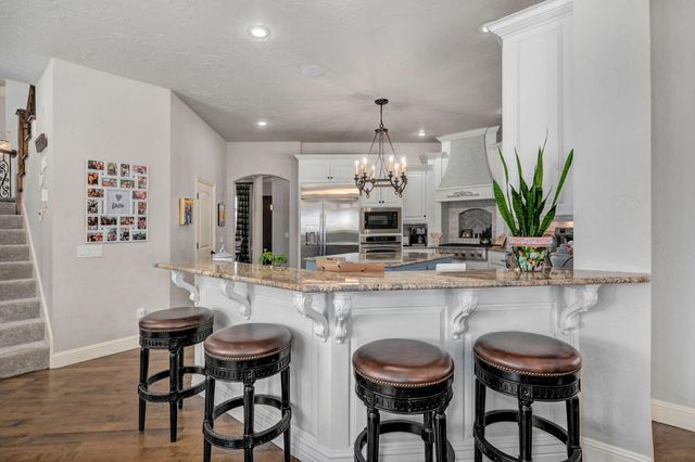 4552 E Spruce Drive, Springfield, MO 65809